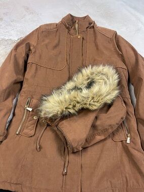 HanTon Women’s Faux Fur Hood Sherpa Lined Military Style Parka Jacket in Camel..